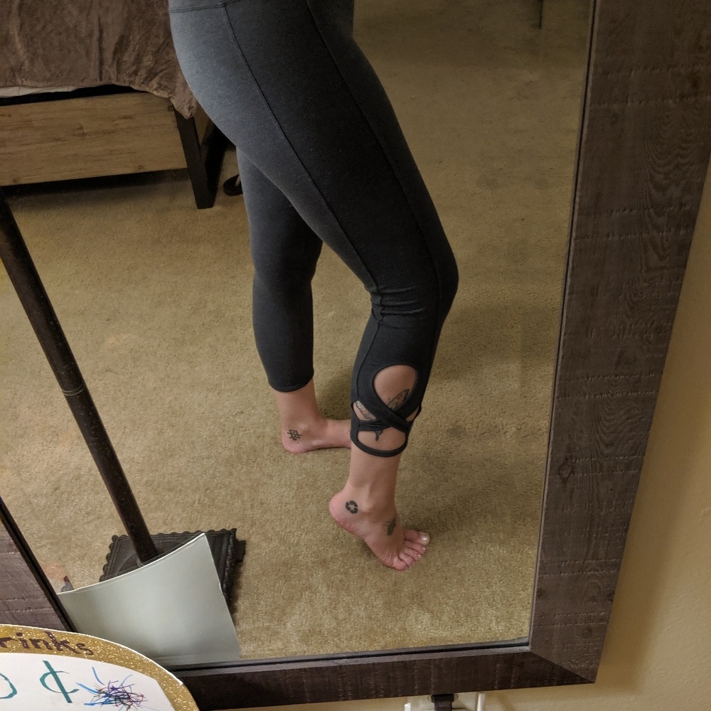 Grey yoga pants